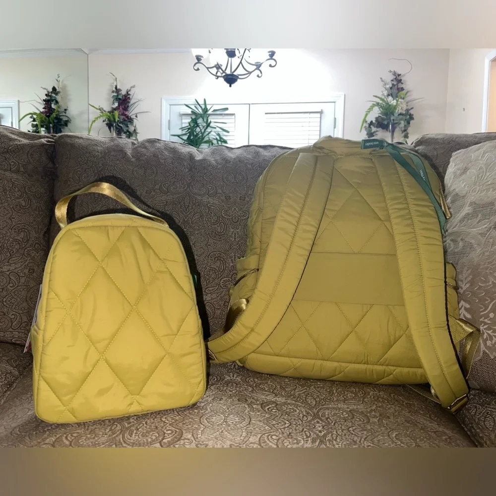 Vera Bradley Spinach Green Featherweight Quilted Backpack Set - Picture 3 of 12